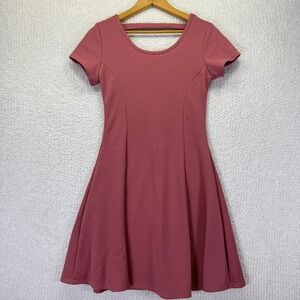 Mady & Nell NWT‎ Fit & Flare Dress Open Back Short Sleeve Casual Mauve Size M